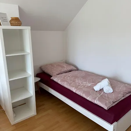 House Apartman *
