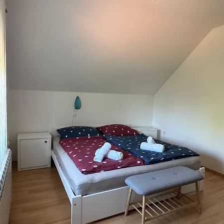 Apartman House *